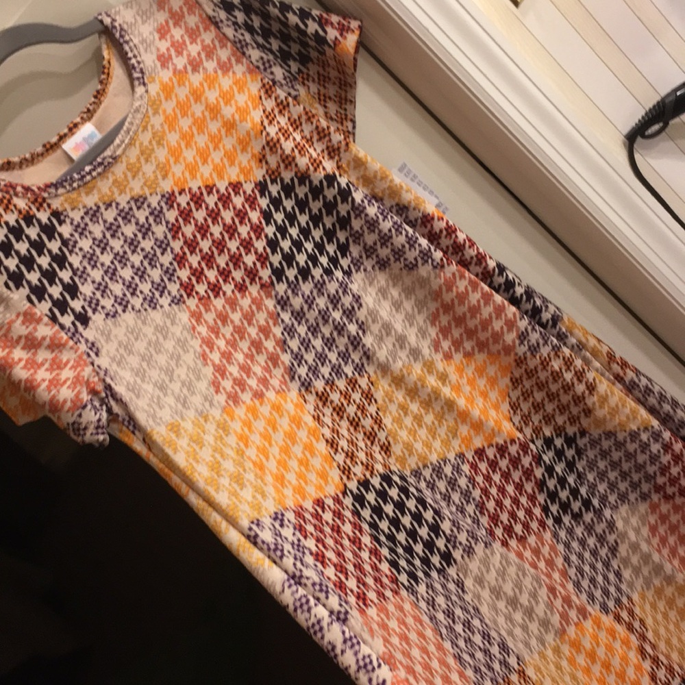 NWT S Carly